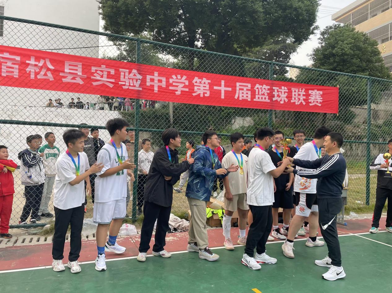 4f1761a4fff7417d49789d68995156f