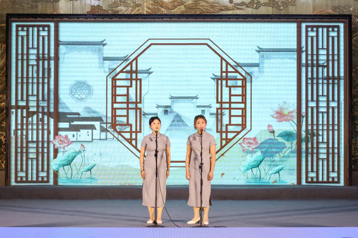 《你好，安庆师范》-近景