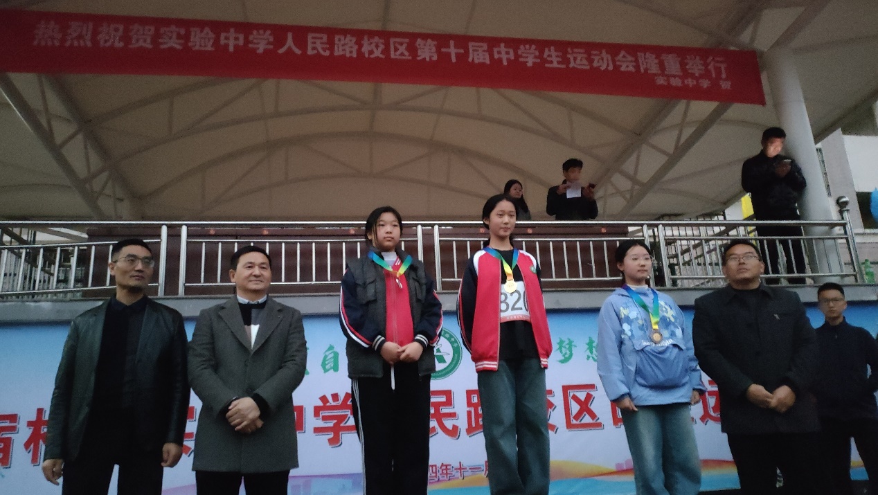 G:\微信聊天文件\WeChat Files\wxid_753roh6dptk322\FileStorage\Temp\09e3cd685359f204a1cda569636ae6c.jpg