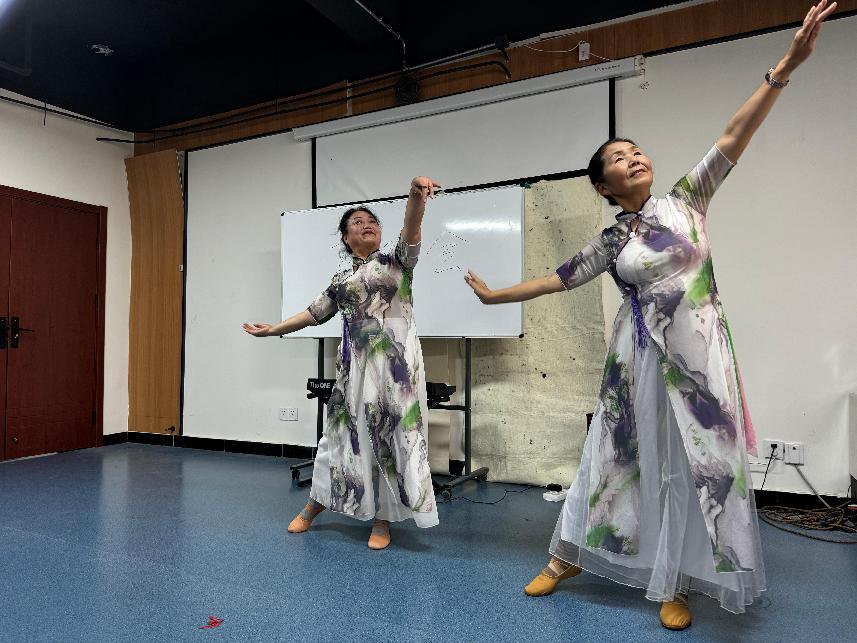 b63757506da8de4a915af51b5225061