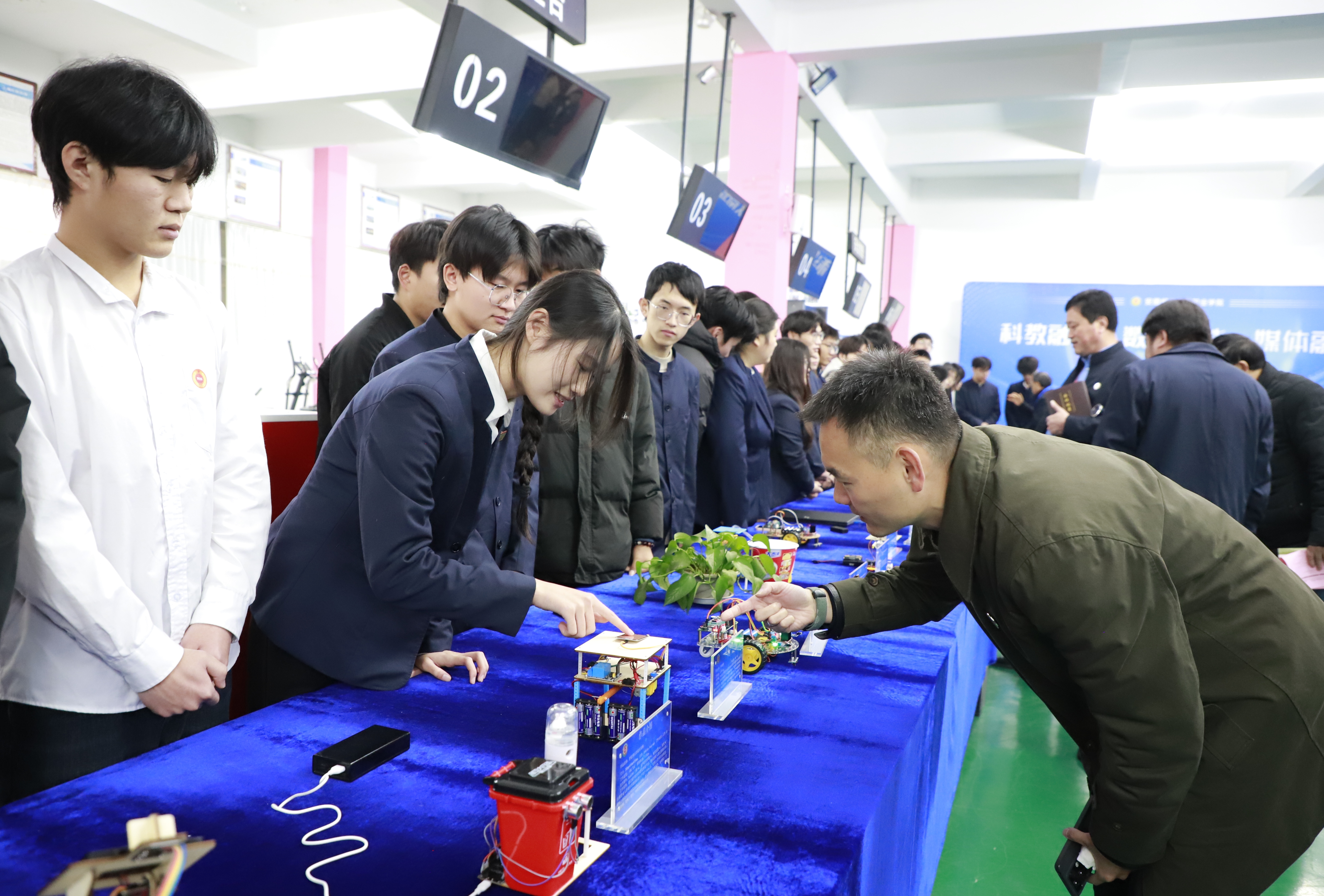 039b51c5bf688519d02125779c8e891