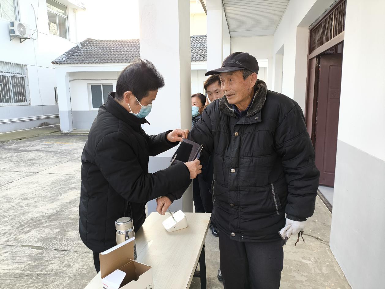 f51b139a5de0aa1114bf8e3c555bfdd