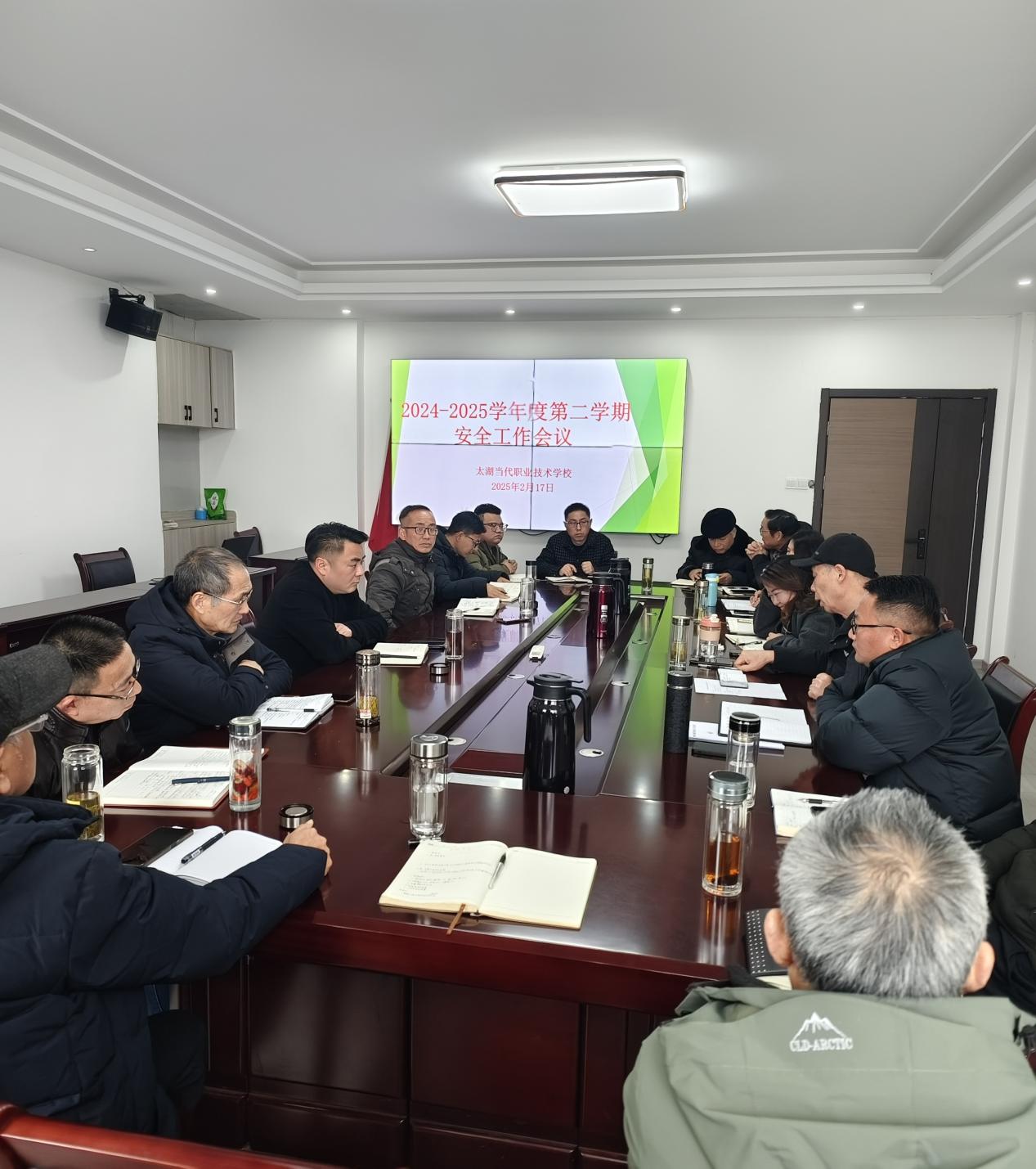 5550bdcf60b1b45759f58a812a108ca