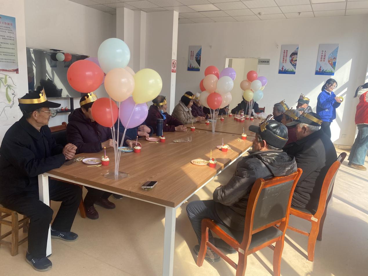 4c51012d9b817528a689f92ef98b8e7