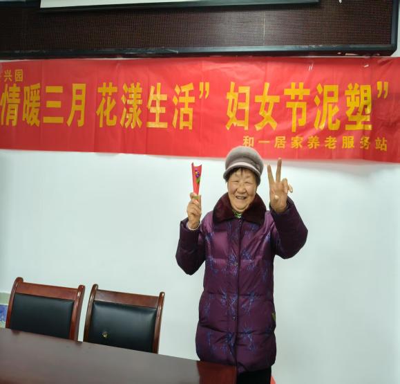 02b33fadaf85f22ffa69ae48916d952