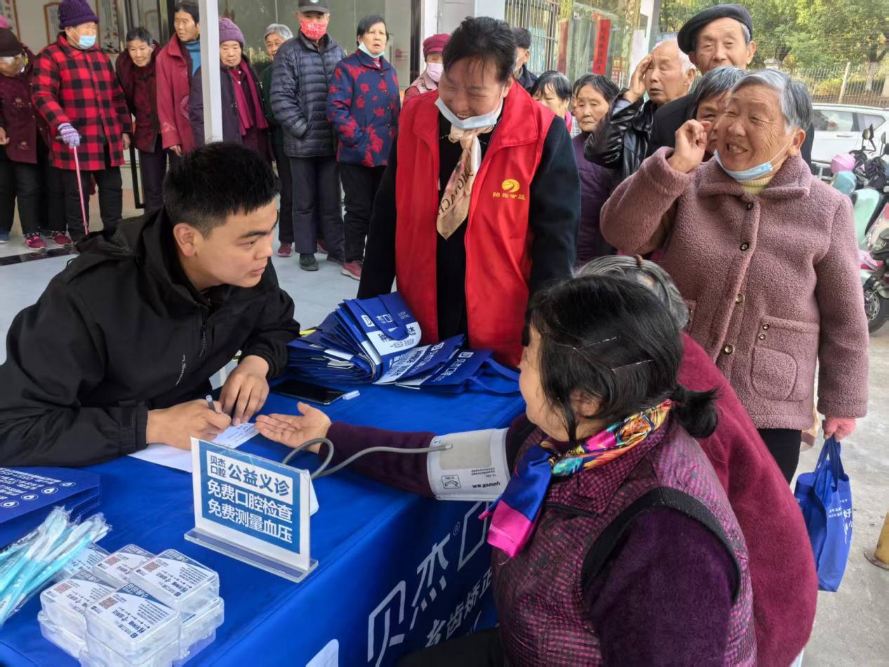 fb8200d8776b04ae6bc4df8d2d35451