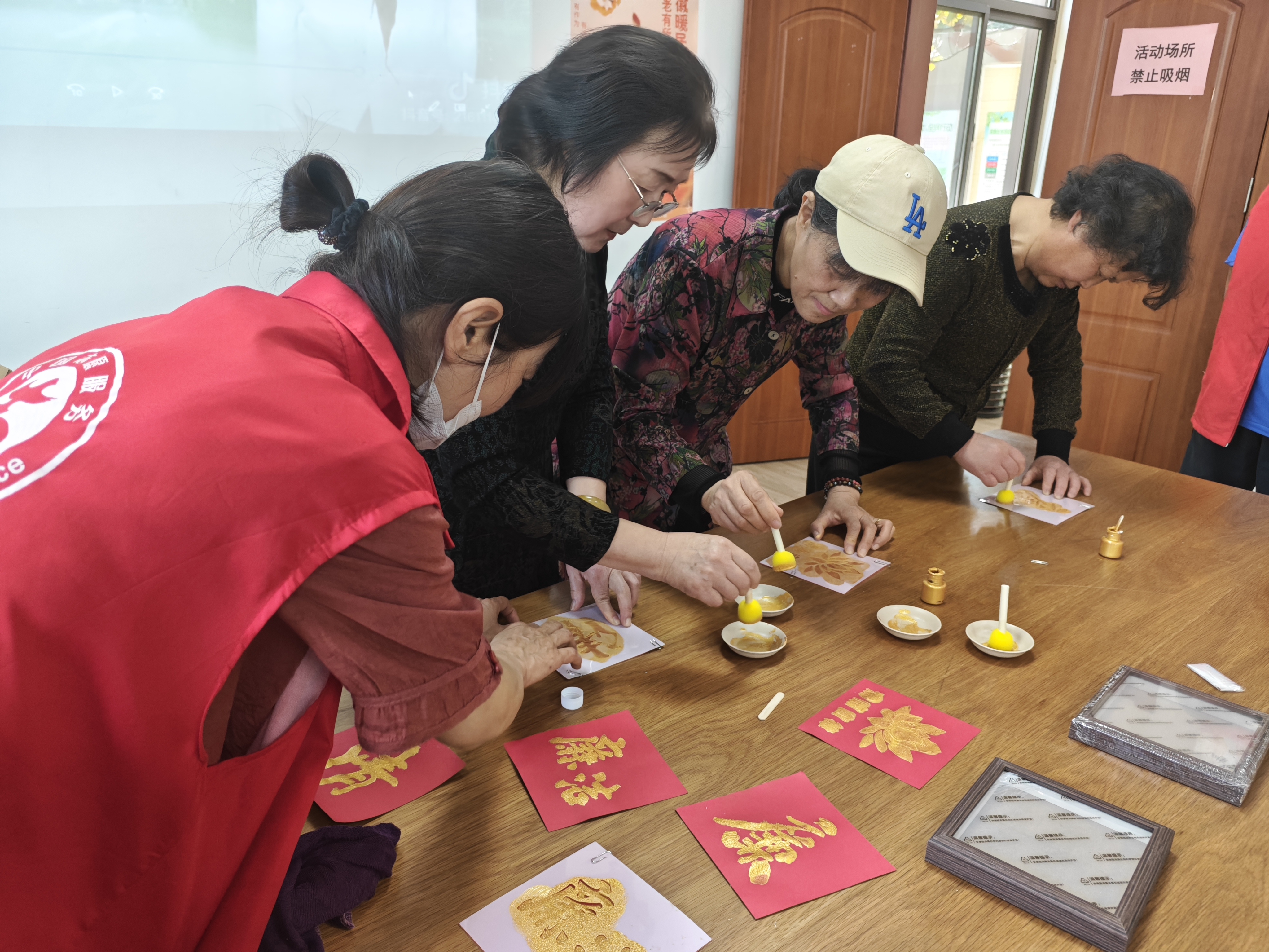 ed63db2d84d8abb1cbd113fa60b9243