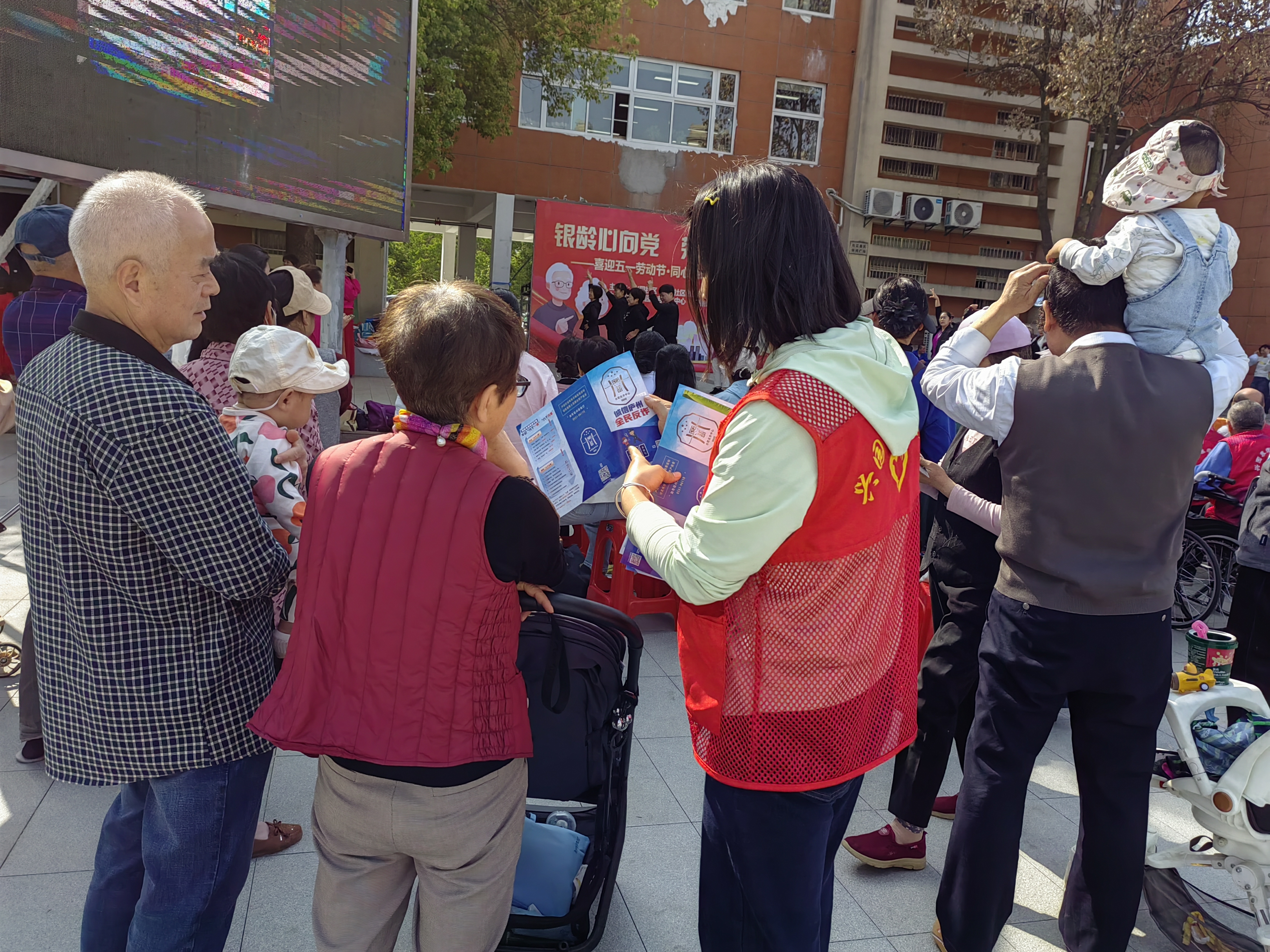 c09cf416471899f048d3ba0ad575b85