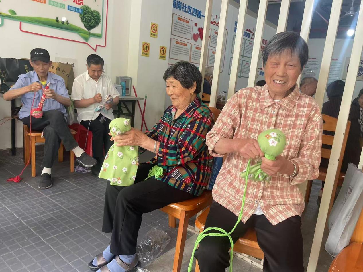 eafd0466acf6acd8d7e5cdecaa99bd3