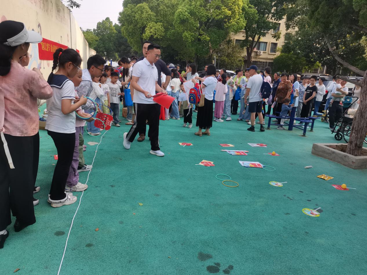 9586d1fe5c0ddc8a5bc4e0a67e18412