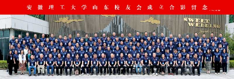 图片包含 游戏机, 礼堂, 人群, 人们

AI 生成的内容可能不正确。