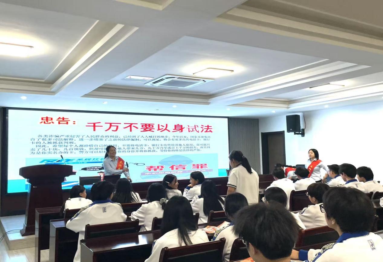 36d809759287384d878f20f1a56526a2