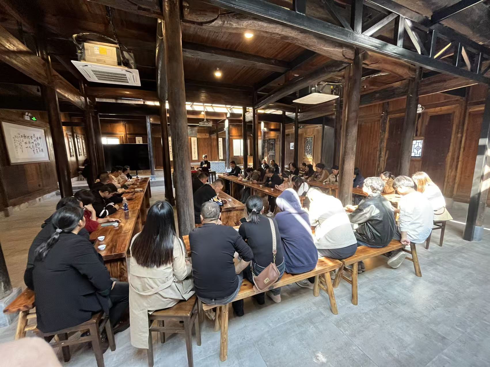 cb54e7f57f452d8f785350bc3216bb3e