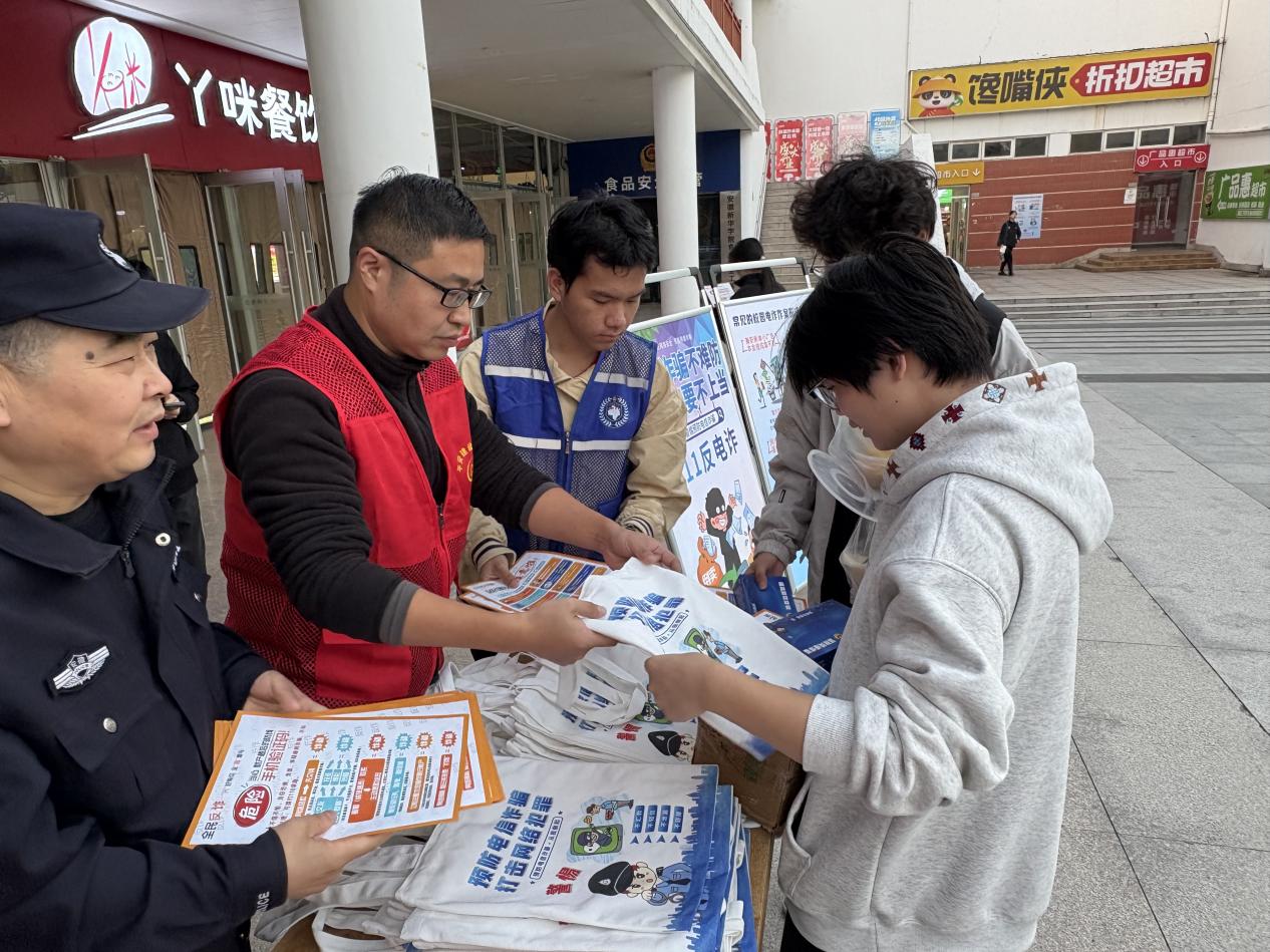 6bebcf0de8cb1421240cb5583803f0d