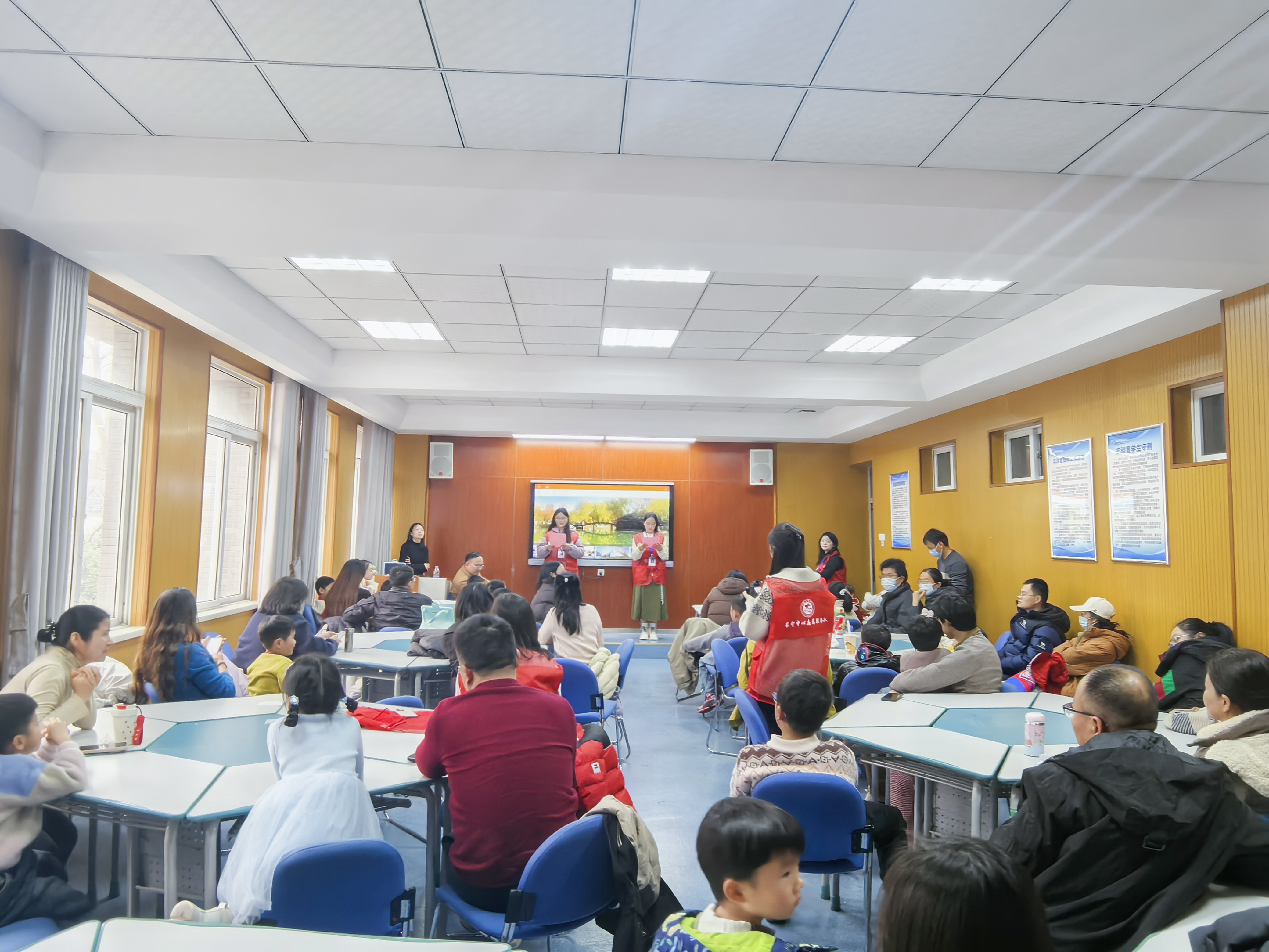 fe122687d9dd48f99e7e2bbc47dcfb6c