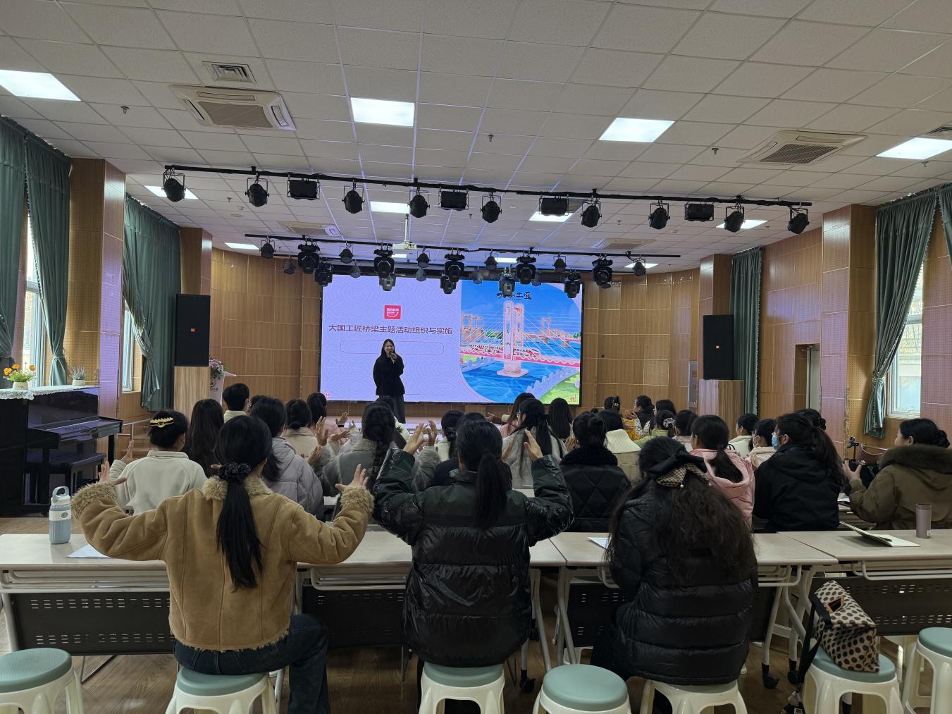 ad1f4317aa7a4d32e41a1785ab27fc14