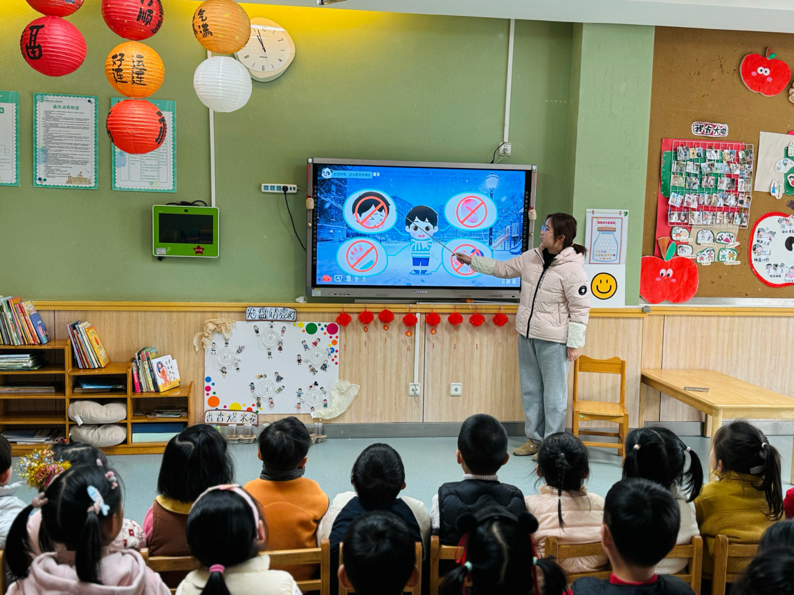 444ab0a907c47f38602ac0652368e87