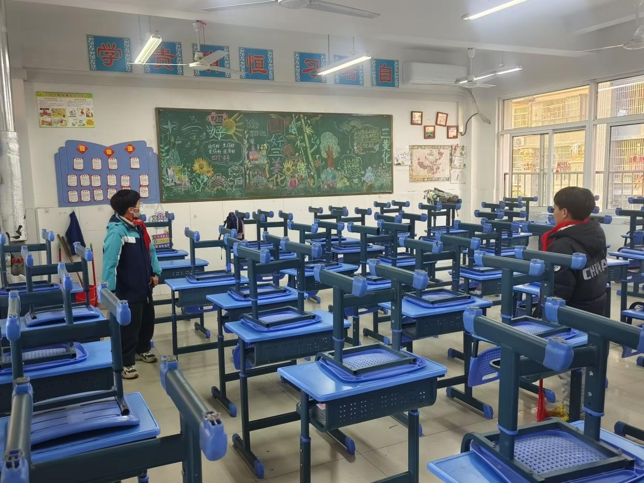 8F85E7B606EECBBE6EA1F57B46984386