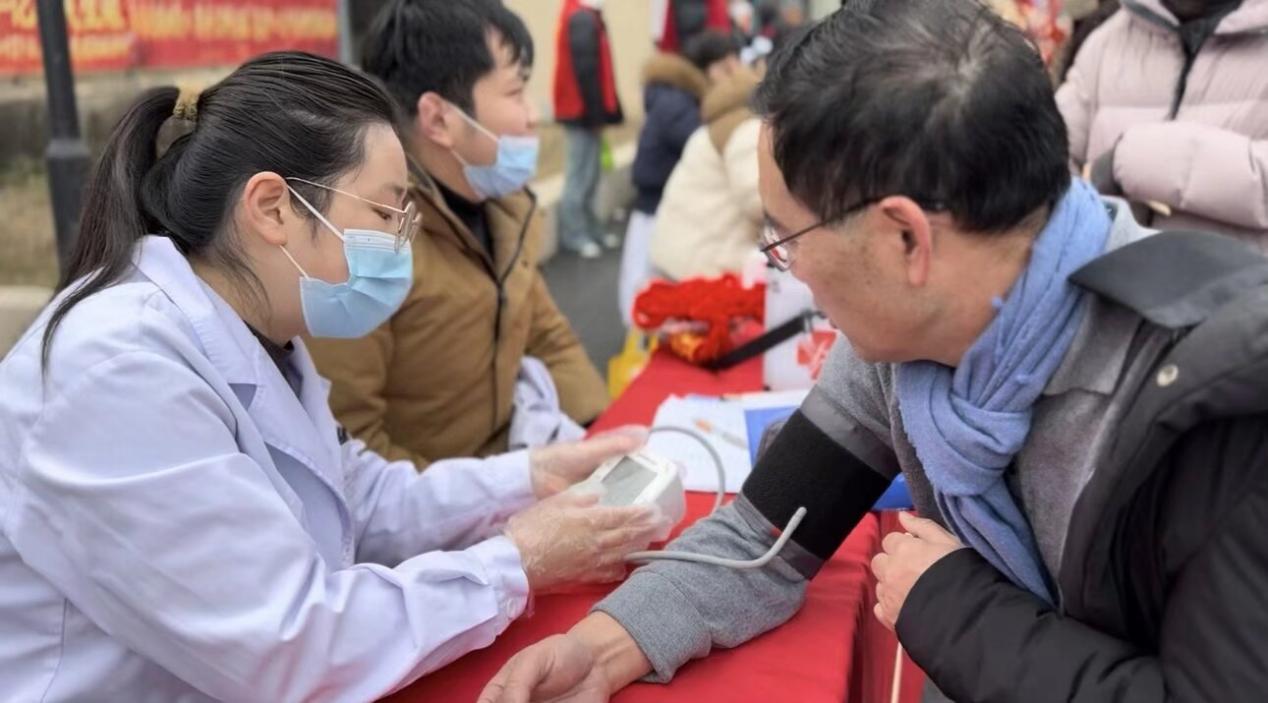 合肥经开区莲花中心柏树郢：指尖生花迎福至，笑语盈堂话新程 (4)