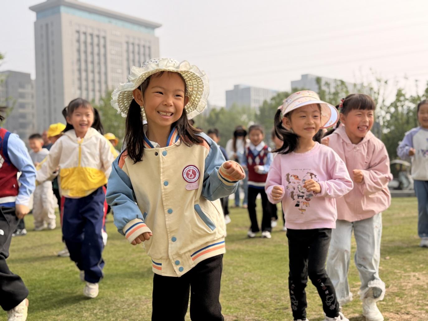 f118428fff7d4f1c9d4e098a2ba44e3c