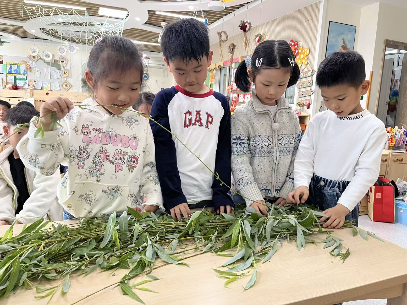 6911ad753f5336617e54aded8bd4cbf1