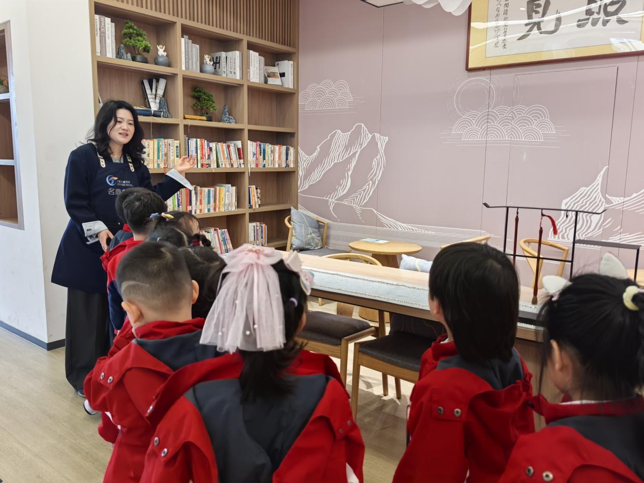 7e8581a3d2a22f81b50adb084b0aecb1