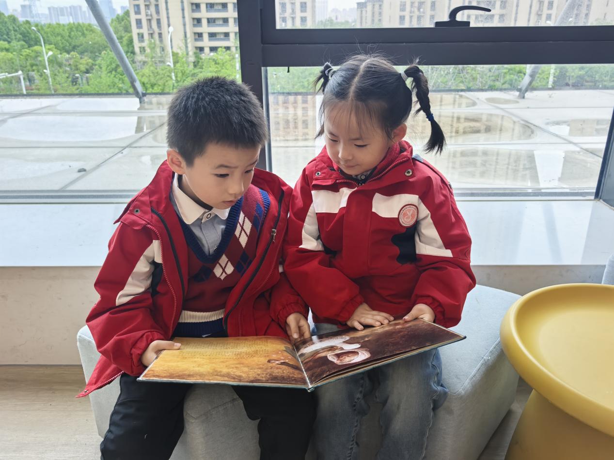 dffbf2edec0abb2c46538596c8ee3e57