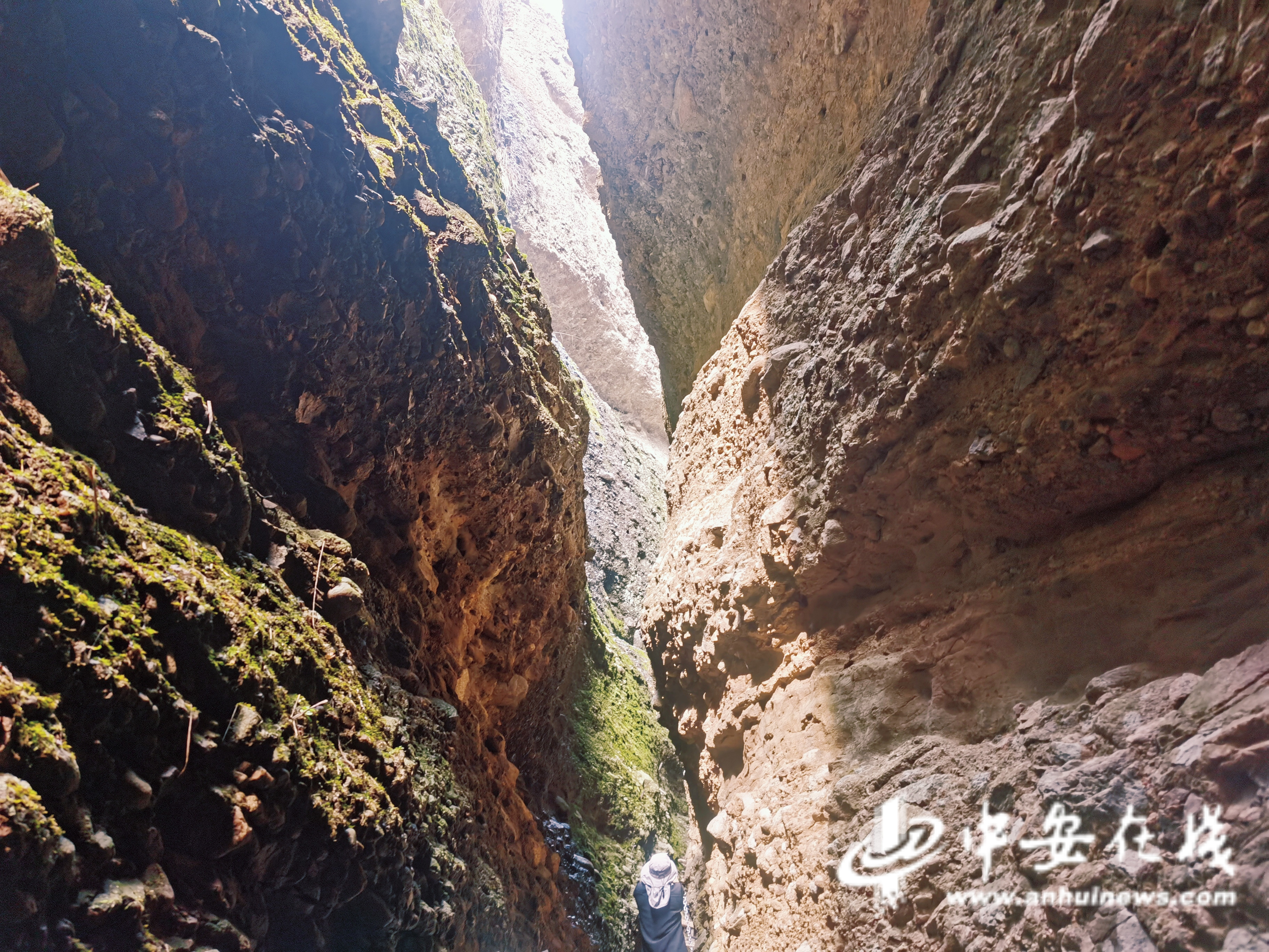 3月19日，记者跟随“相约安徽·向春而行”红色大别山组来到这里，背上背包，和到此的勇士们一起，开始一段勇毅前行之旅！.jpg