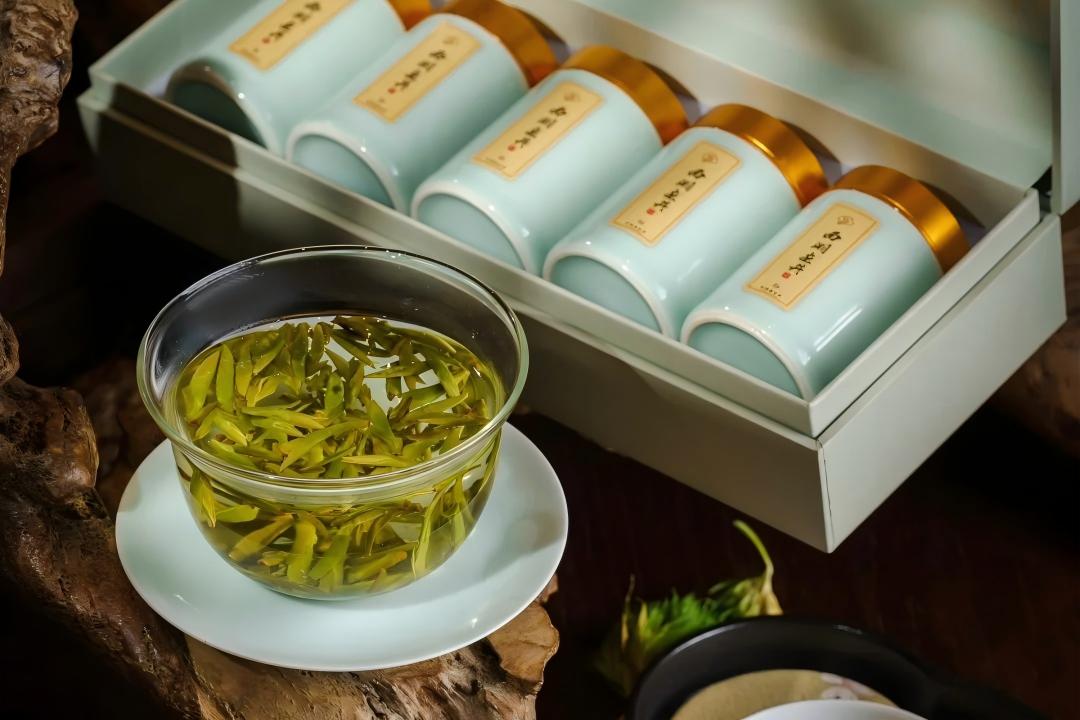 D:/Users/Desktop/春山茶事将尽_ 一盏龙井留春住_4_杭州西湖国宾馆_来自小红书网页版.jpg春山茶事将尽_ 一盏龙井留春住_4_杭州西湖国宾馆_来自小红书网页版