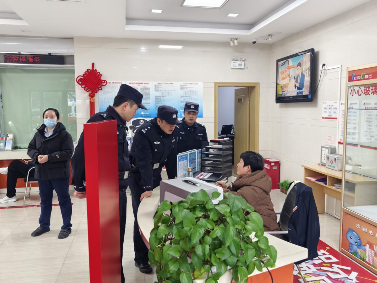 f0f9bdc49eadd5f4df48dbefd6db3fdb