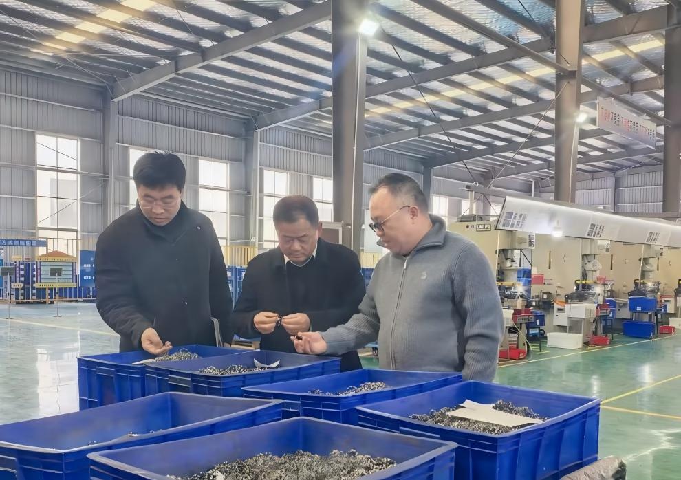 图片：走访调研送服务 金融赋能助企兴.jpg